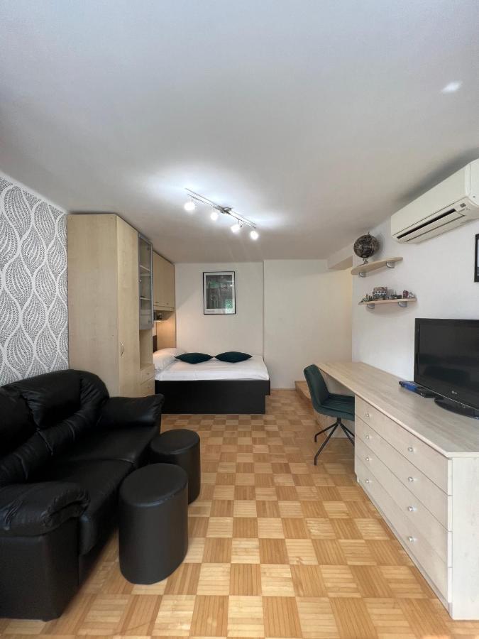 Luxury Studio Apartments Ljubljana Buitenkant foto