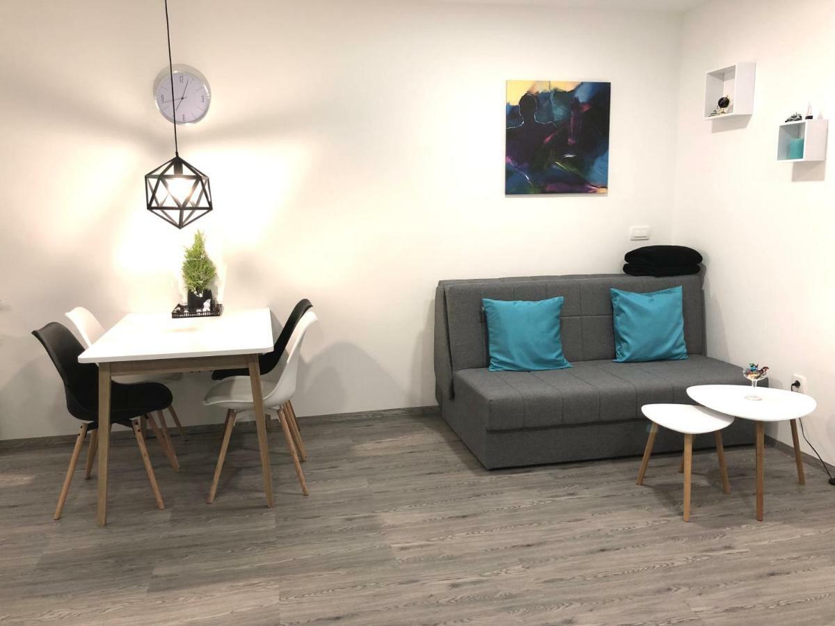 Luxury Studio Apartments Ljubljana Buitenkant foto
